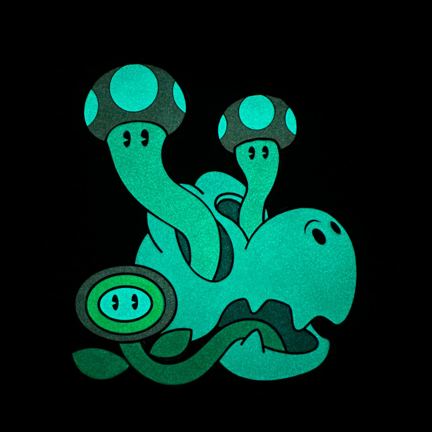 SHROOM SKULL 4” PIN (GLOW LE/50 RED LE/25)